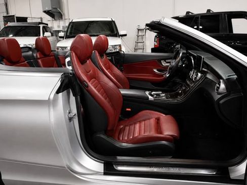 Used 2018 Mercedes-Benz C 300 Cabriolet image 27