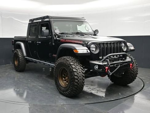 Used 2022 Jeep Gladiator Rubicon w/ Trailer Tow Package AWD/4WD image 6
