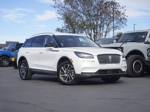 Used 2021 Lincoln Corsair FWD w/ Equipment Group 101A image 2