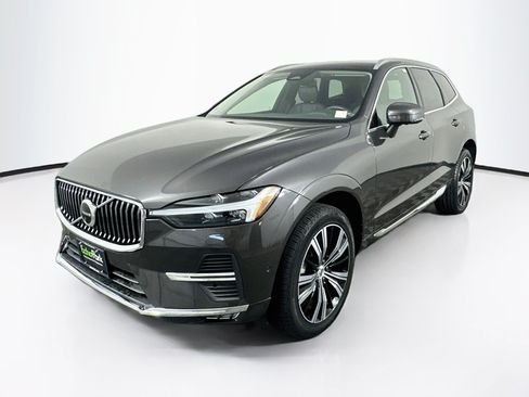 Used 2023 Volvo XC60 B5 Plus w/ Protection Package Premier FWD image 3