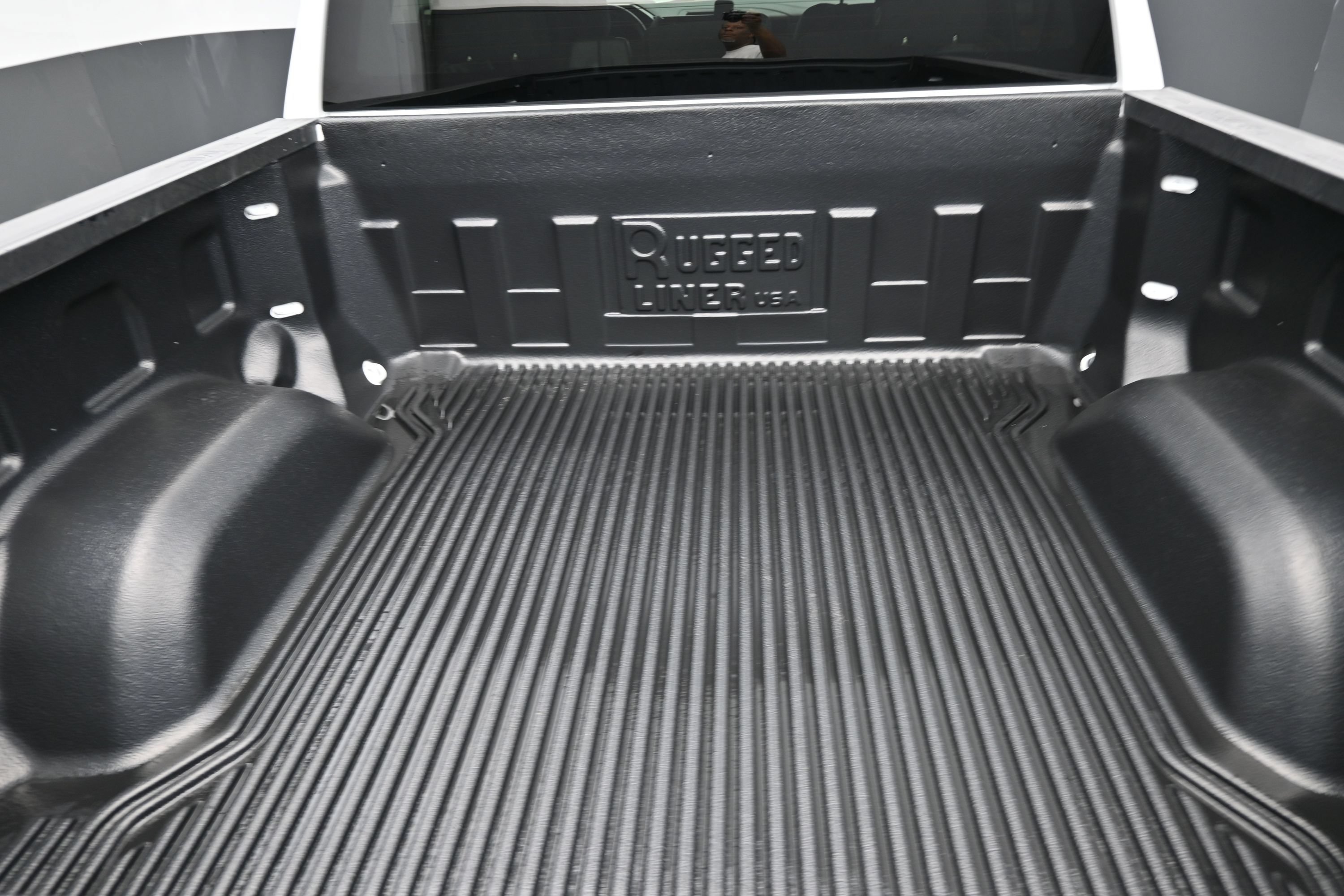 Used 2023 GMC Sierra 1500 Elevation AWD/4WD image 3