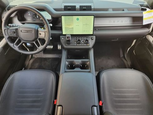 New 2026 Land Rover Defender 110 OCTA AWD/4WD image 25