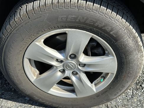 Used 2013 Nissan Quest SV w/ Leather Pkg image 10