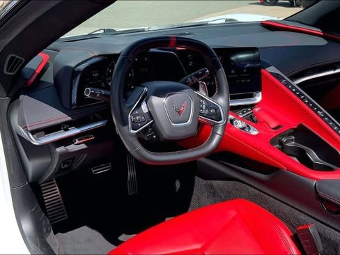 Used 2022 Chevrolet Corvette Stingray Preferred Conv w/ Z51 Performance Package RWD image 11