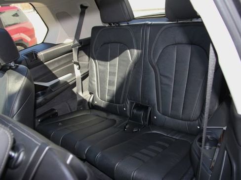 Used 2019 BMW X7 xDrive40i w/ Cold Weather Package AWD/4WD image 37