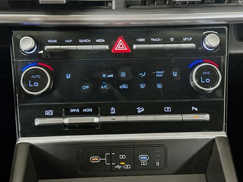 Used 2026 Hyundai Santa Fe SEL FWD image 24