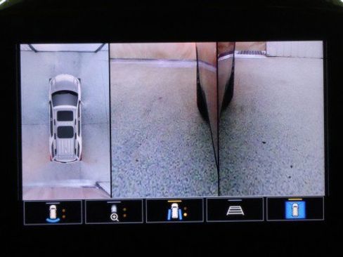 Used 2022 Chevrolet Traverse RS w/ LPO, Floor Liner Package AWD/4WD image 20