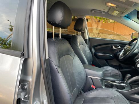 Used 2012 Hyundai Tucson Limited image 47