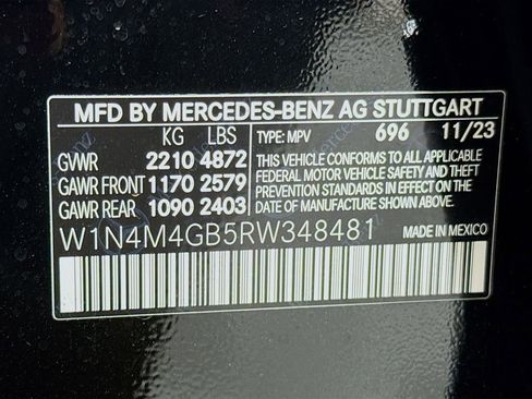 Used 2024 Mercedes-Benz GLB 250 image 30