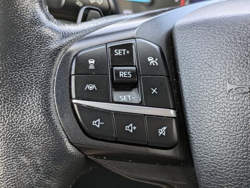 Used 2020 Ford Explorer XLT w/ Equipment Group 202A image 21