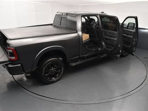 Used 2024 RAM 3500 Limited AWD/4WD image 30