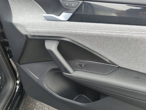 New 2026 Volkswagen Tiguan S image 13