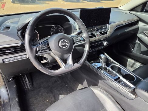 Used 2023 Nissan Altima 2.5 SL FWD image 14