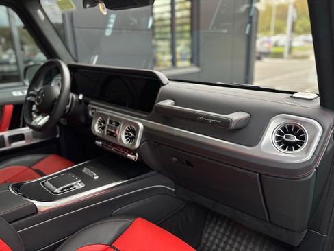 Used 2025 Mercedes-Benz G 63 AMG 4MATIC image 53