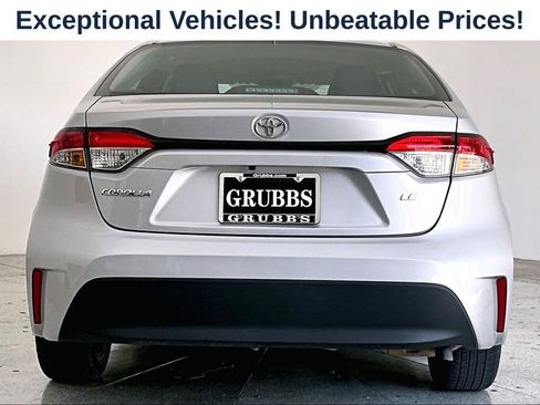 Used 2023 Toyota Corolla LE FWD image 5