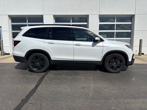 Used 2021 Honda Pilot Black Edition image 3