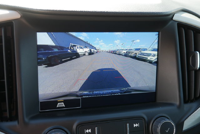 Used 2024 GMC Terrain Denali AWD/4WD image 3