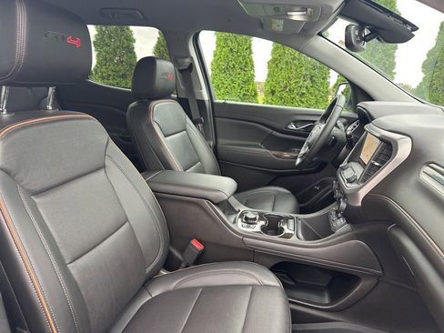 Used 2023 GMC Acadia AT4 w/ Technology Package image 36