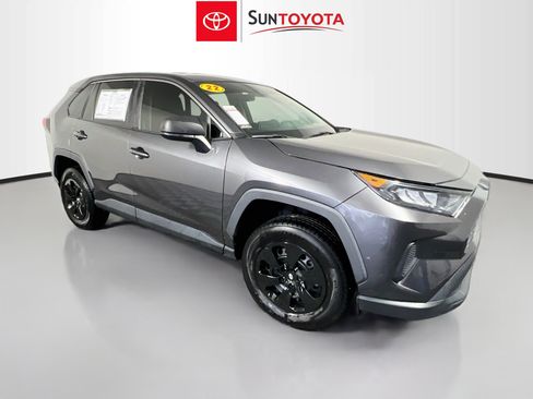 Used 2022 Toyota RAV4 LE FWD image 1