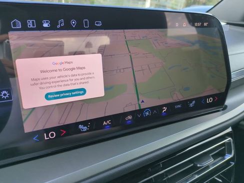 New 2025 Chevrolet Traverse LT image 21