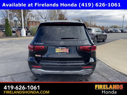 Used 2021 Mercedes-Benz GLB 250 4MATIC image 4