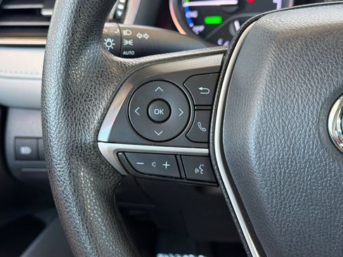 Certified 2021 Toyota Camry LE FWD image 28