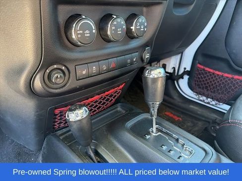 Used 2018 Jeep Wrangler Unlimited Rubicon AWD/4WD image 23