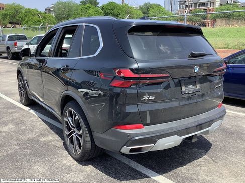 Used 2024 BMW X5 xDrive40i w/ Premium Package AWD/4WD image 4