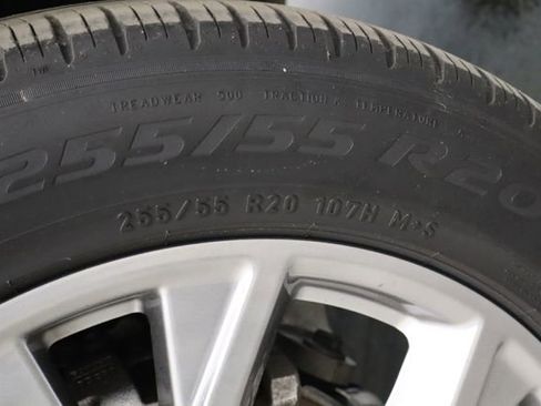 Used 2022 Ford Explorer Limited w/ Equipment Group 301A image 42