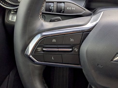 Used 2025 Chevrolet Equinox LT w/ Safety and Technology Package FWD image 30