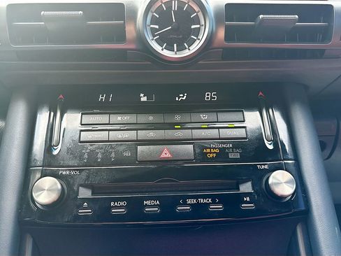 Used 2025 Lexus IS 300 F Sport RWD image 15