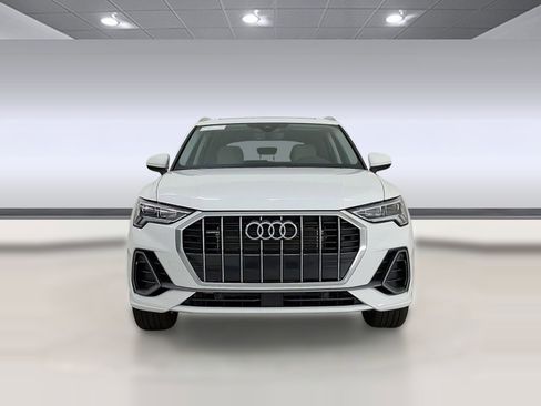 Used 2025 Audi Q3 2.0T Premium w/ Convenience Package image 6