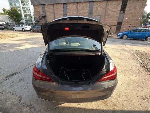 Used 2019 Mercedes-Benz CLA 250 4MATIC image 6