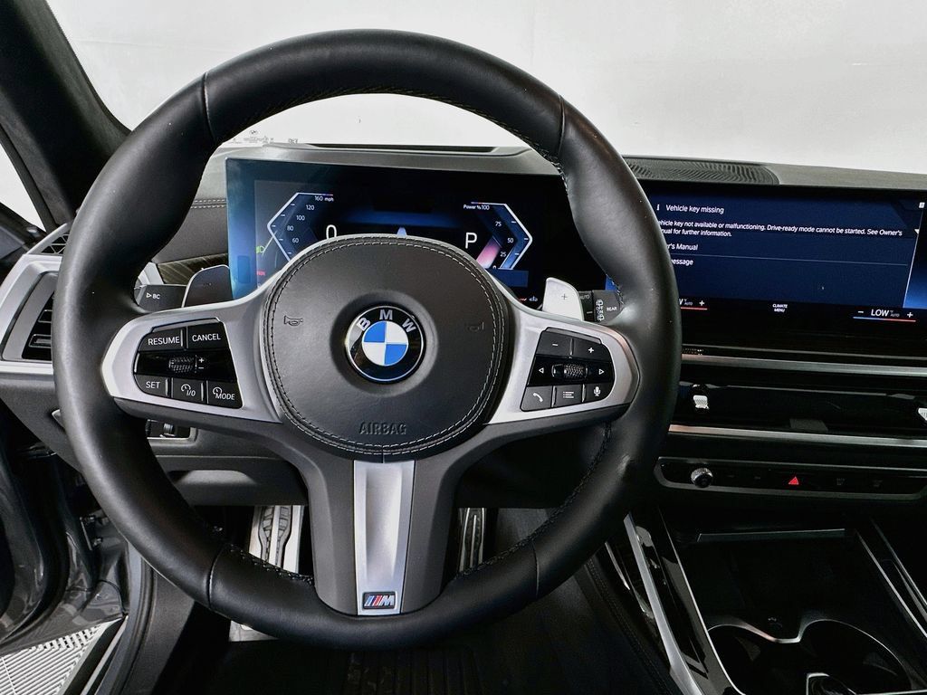 Used 2023 BMW X7 xDrive40i w/ M Sport Package AWD/4WD image 11