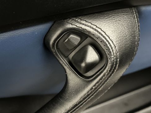 Used 2000 BMW Z3 image 16