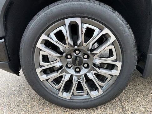 New 2026 GMC Sierra 1500 Denali Ultimate AWD/4WD image 10