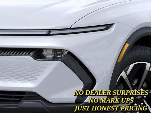 New 2026 Chevrolet Equinox EV LT image 10