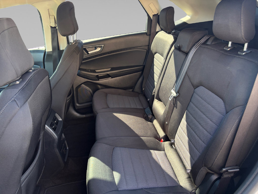 Used 2020 Ford Edge SE AWD/4WD image 13