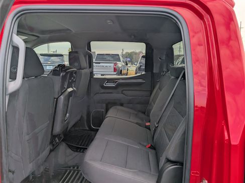 Used 2022 Chevrolet Silverado 1500 LT image 13