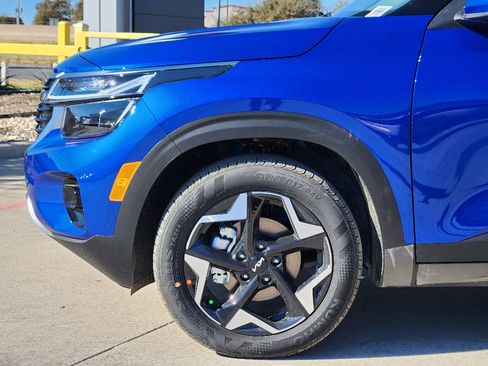 New 2026 Kia Seltos S image 5