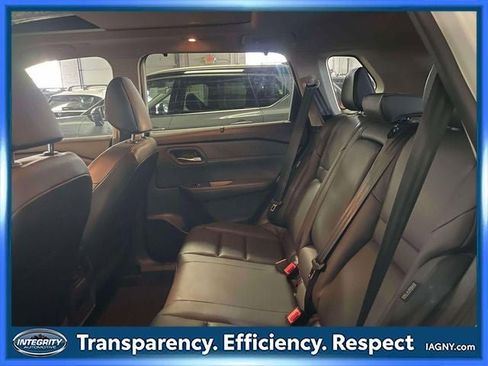 Used 2023 Nissan Rogue SV w/ SV Premium Package AWD/4WD image 13