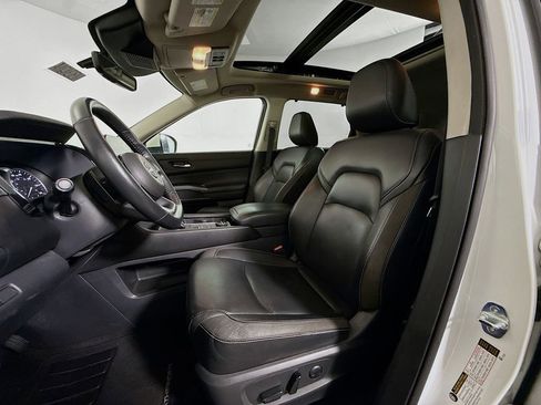 Used 2023 Nissan Pathfinder SL w/ SL Premium Package image 21