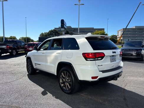 Used 2016 Jeep Grand Cherokee Limited 75th Anniversary image 5