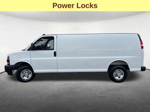 Used 2025 Chevrolet Express 3500 Extended w/ Driver Convenience Package RWD image 6