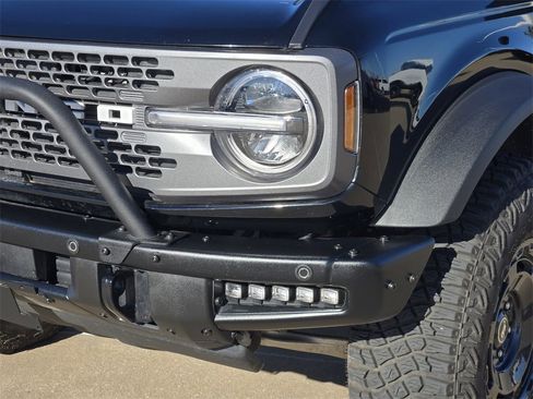 Used 2024 Ford Bronco Badlands image 30