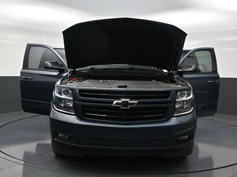 Used 2019 Chevrolet Suburban Premier AWD/4WD image 33