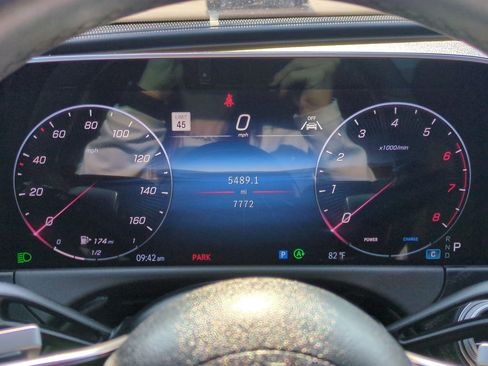 Used 2025 Mercedes-Benz E 450 4MATIC Sedan image 16