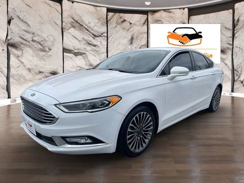 Used 2017 Ford Fusion SE w/ Fusion SE Technology Package FWD image 14