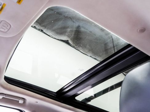 Used 2020 Lincoln Navigator L Black Label w/ Cargo Convenience Package image 44