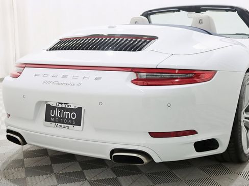 Used 2018 Porsche 911 Carrera image 13